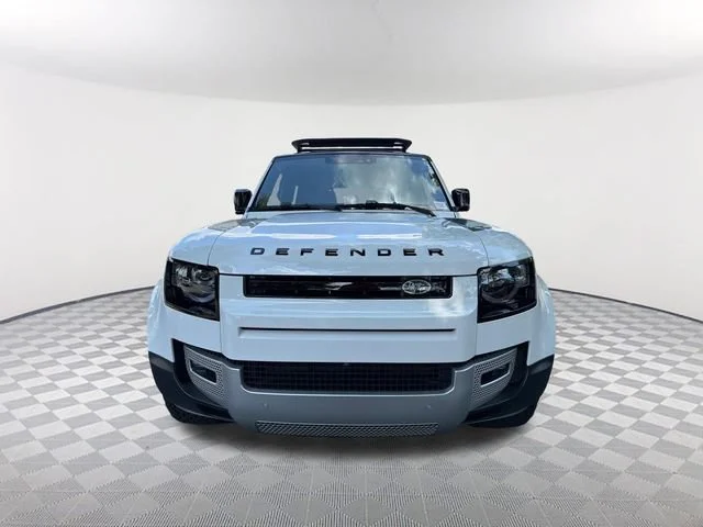 Used 2025 White Land Rover 130 P300 S image 2