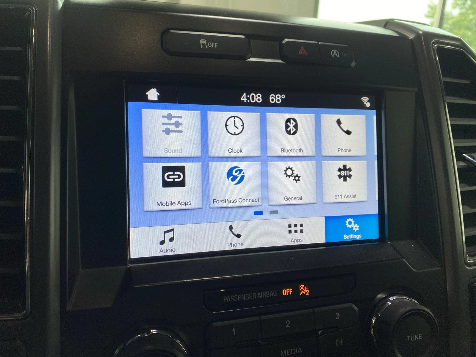 Used 2019 Oxford White Ford XLT image 21