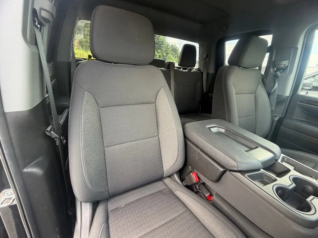Used 2023 Onyx Black GMC Elevation image 37