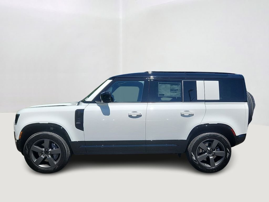 Used 2026 Fuji White Land Rover X-Dynamic SE image 7