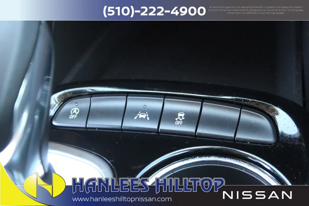 Used 2025 Black Buick Preferred image 21