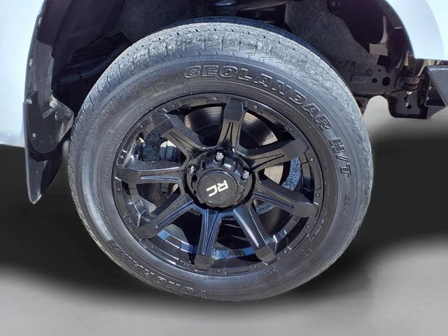Used 2021 White Toyota SR5 image 10