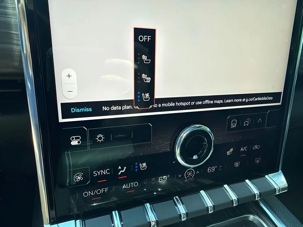 Used 2025 Blue GMC Denali image 22
