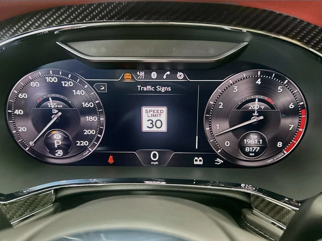 Used 2023 Spectre Metallic Bentley  image 31