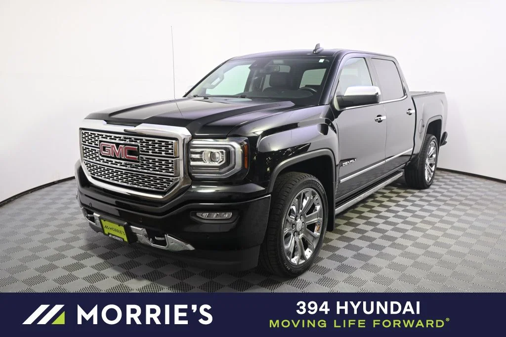 2017 GMC Sierra 4WD Crew Cab Short Box's photo