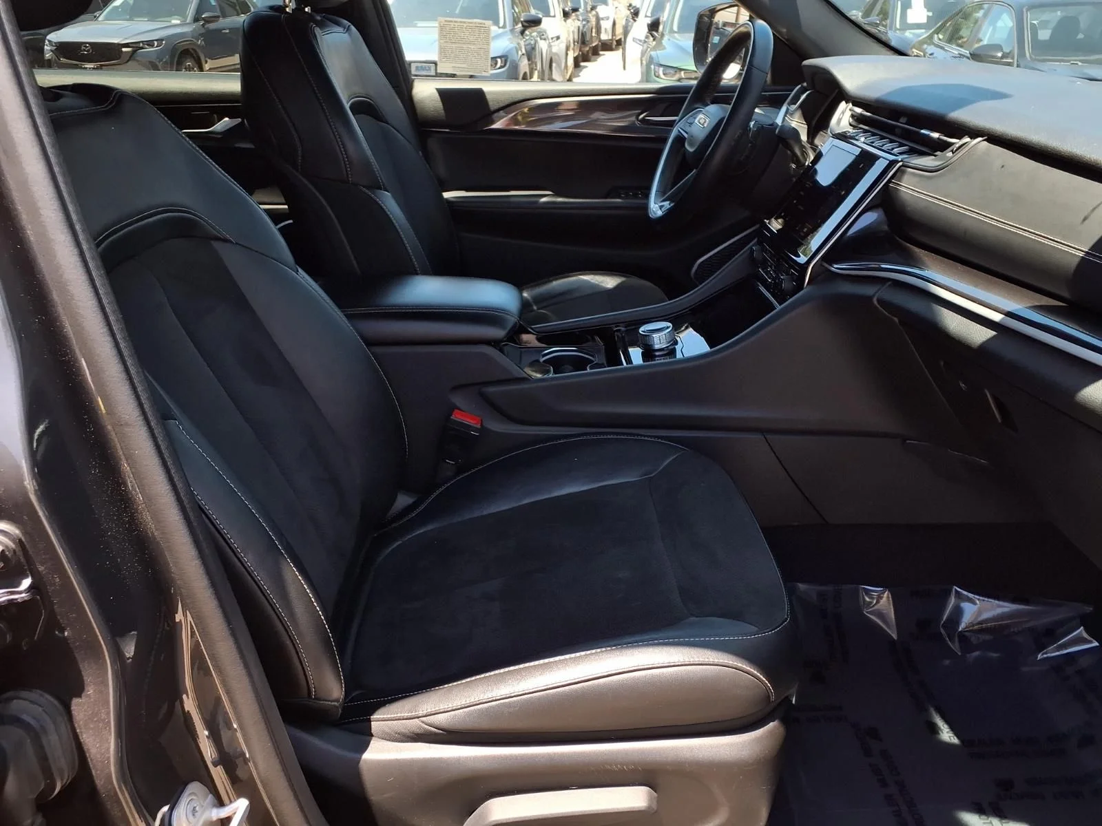 Used 2022 Gray Jeep Altitude image 23