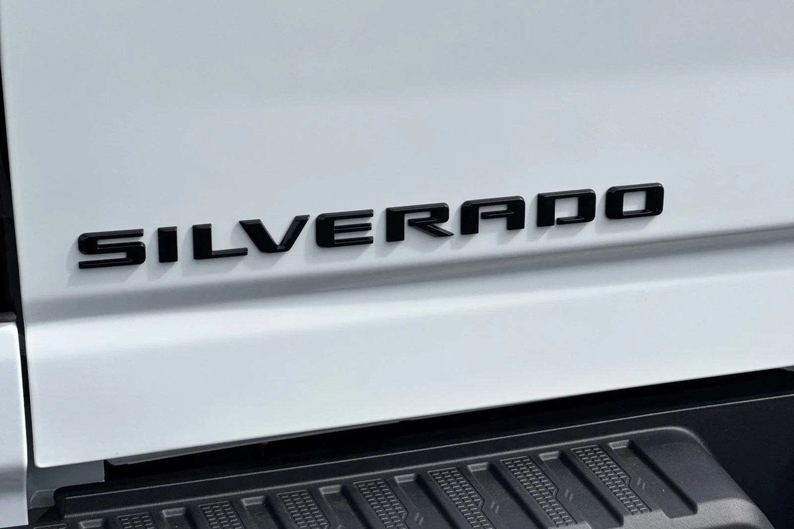 2026 Chevrolet Silverado 2500 HD LTZ view 24