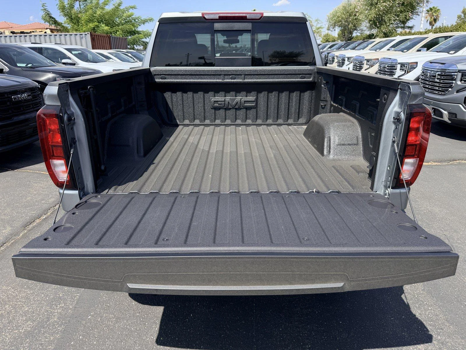 New 2026 Sterling Metallic GMC Elevation image 12