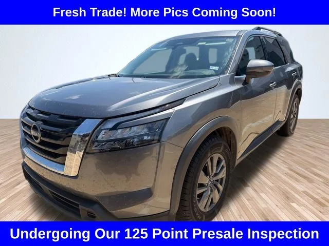 2023 Nissan Pathfinder SV 2WD's photo