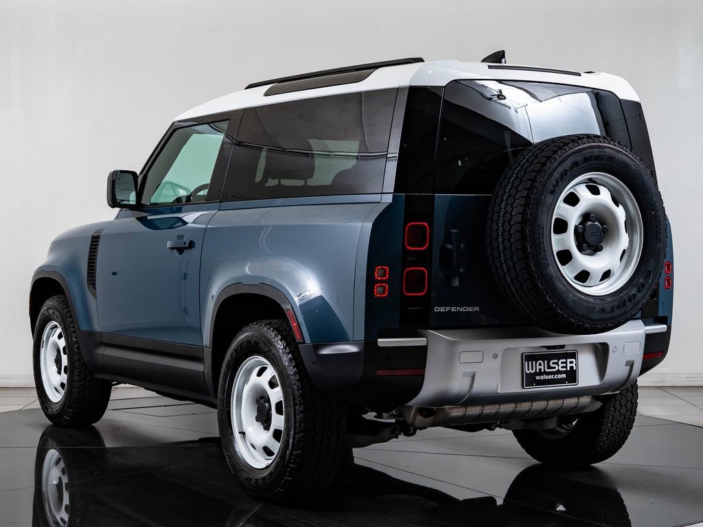 Used 2023 Tasman Blue Metallic Land Rover S image 6