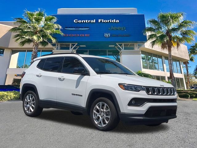 Certified Used 2023 White Jeep Latitude Lux image 2
