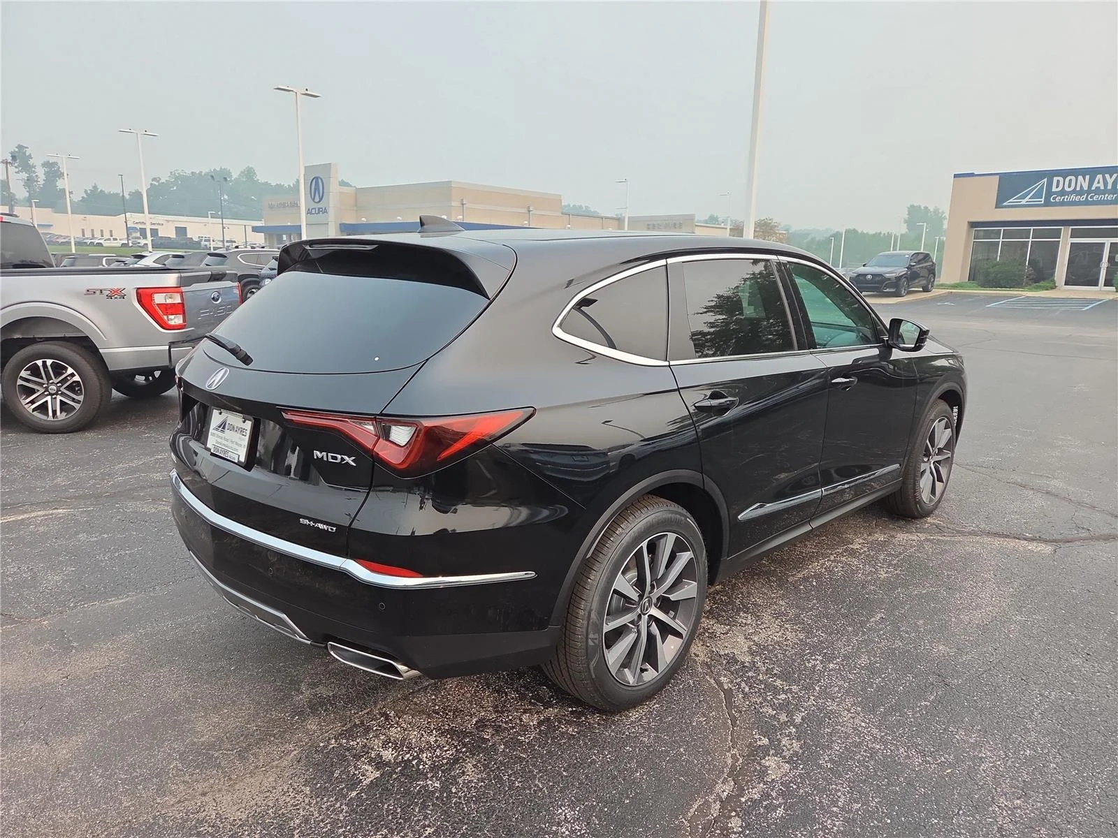 New 2026 Majestic Black Pearl Acura SH-AWD w/Tech image 30