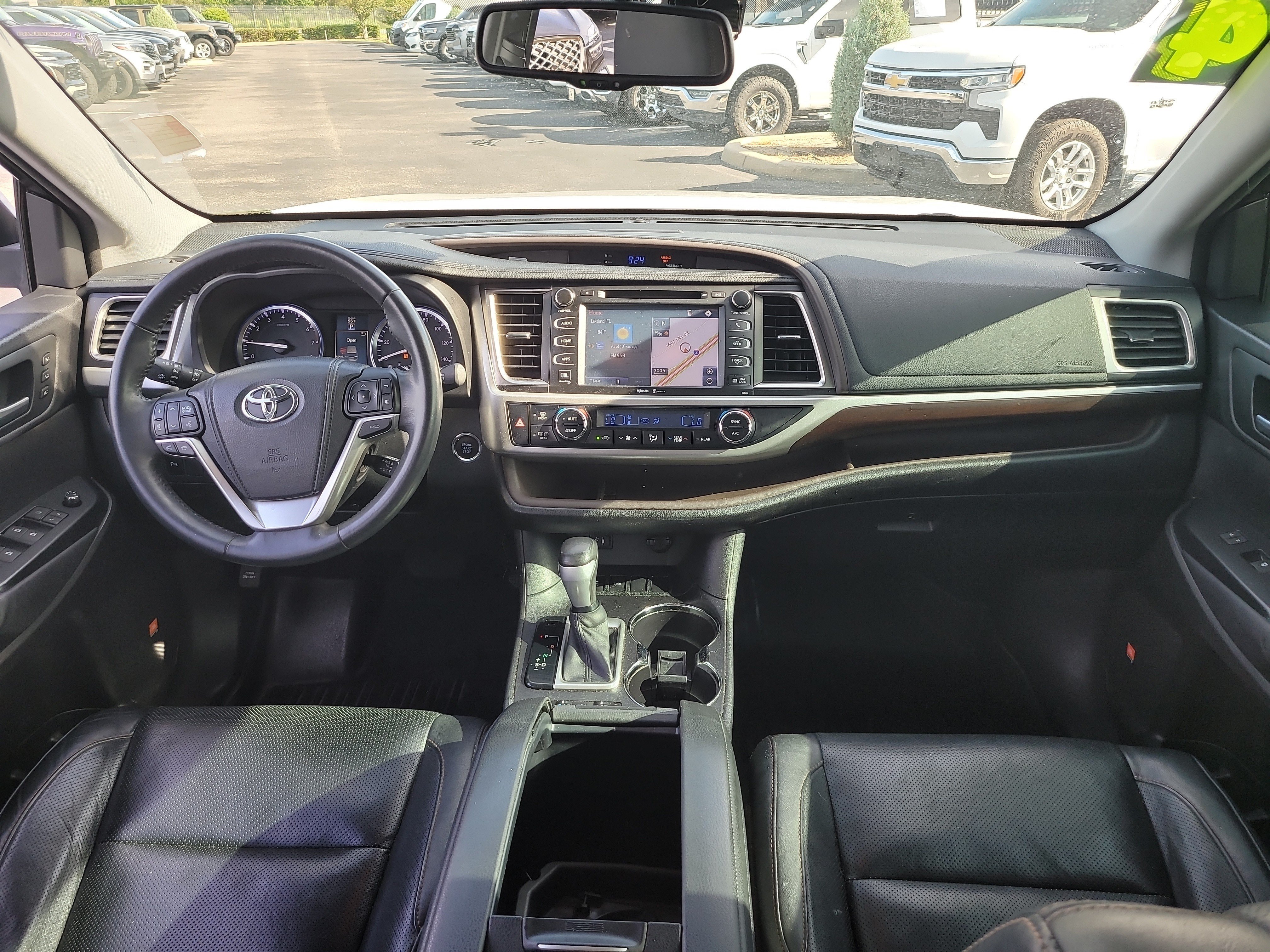 Used 2014 Blizzard Pearl Toyota Limited image 15