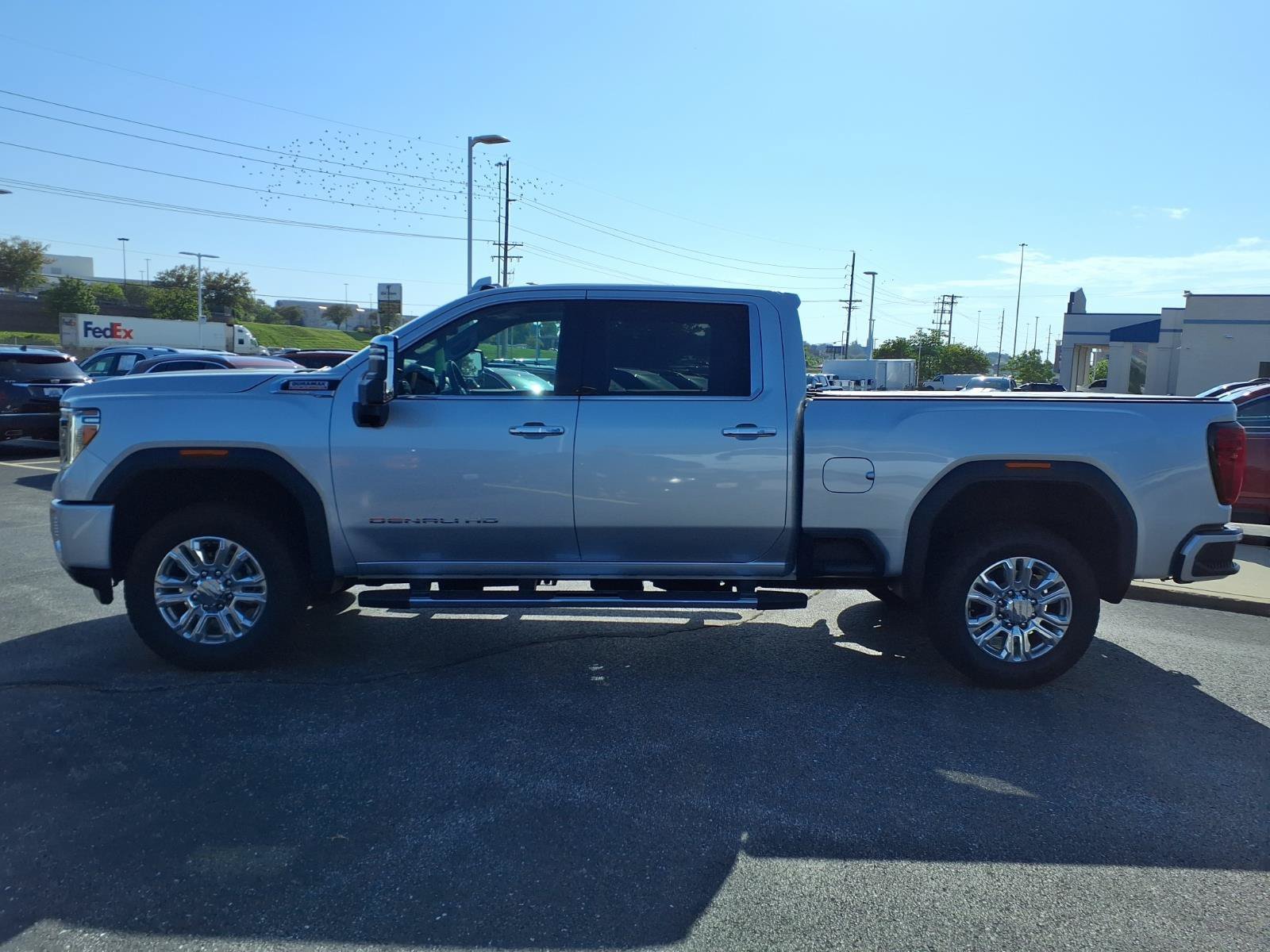 Used 2023 QUICKSILVER METALLIC GMC Denali image 27