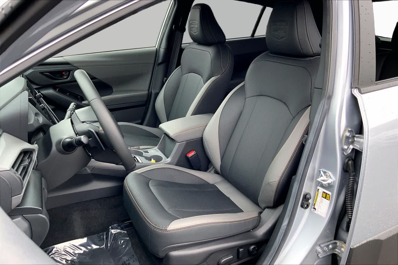 Used 2025 Ice Silver Metallic Subaru Wilderness image 8