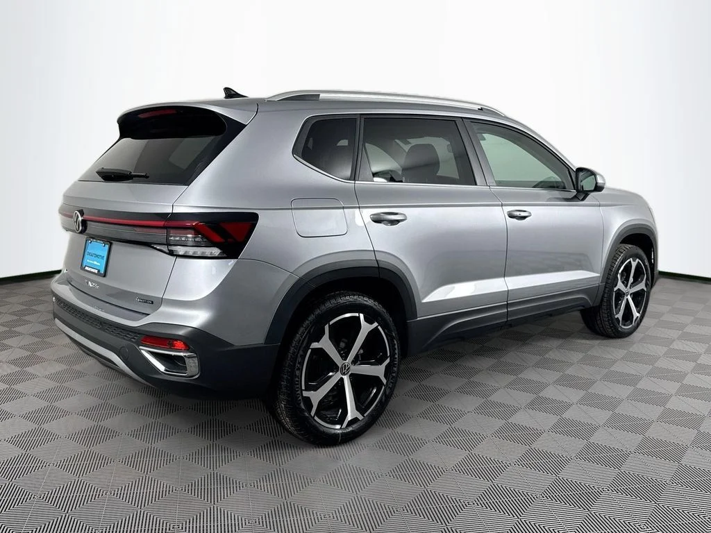 2026 Volkswagen Taos SEL - Photo 11