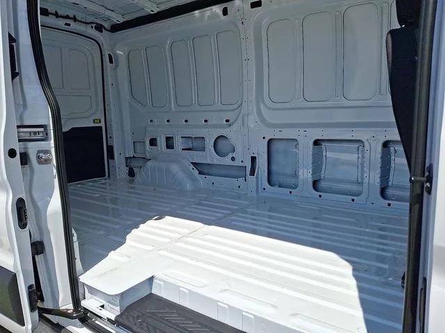 New 2026 Oxford White Ford Base image 7