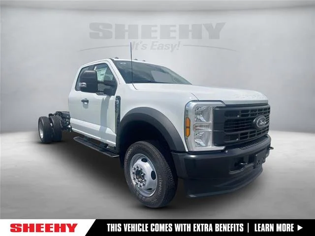 New 2026 Oxford White Ford F-450® XL image 1