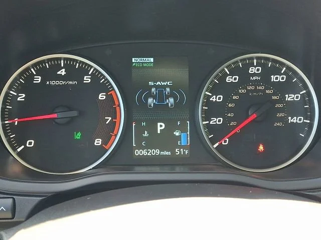 Used 2024 Gray Mitsubishi Black Edition image 22