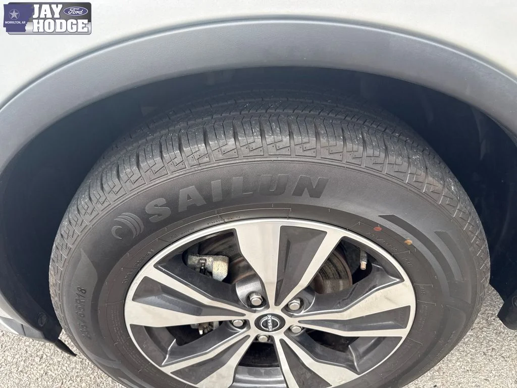 Used 2023 Brilliant Silver Metallic Nissan SV image 33