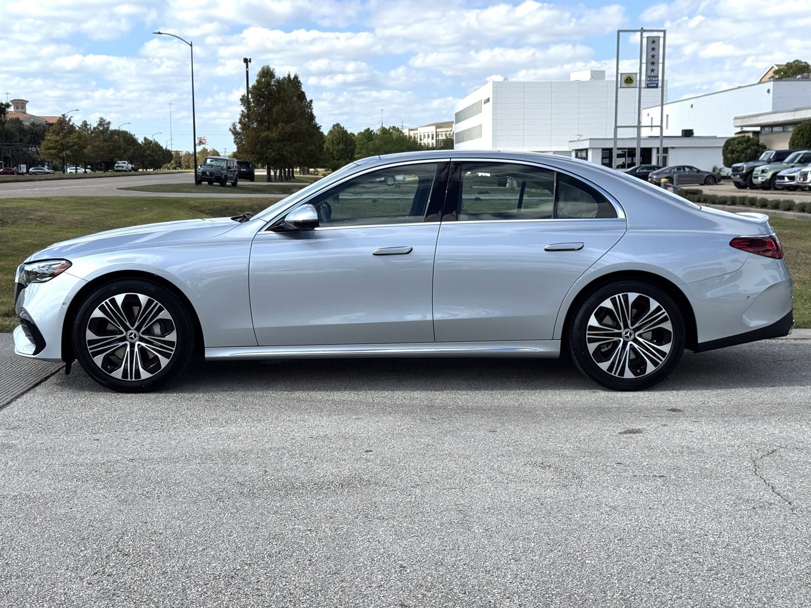 New 2026 Cirrus Silver Metallic Mercedes-Benz E 350 image 28