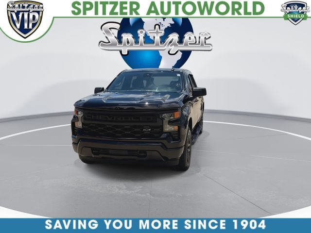 Used 2024 Black Chevrolet Custom image 4