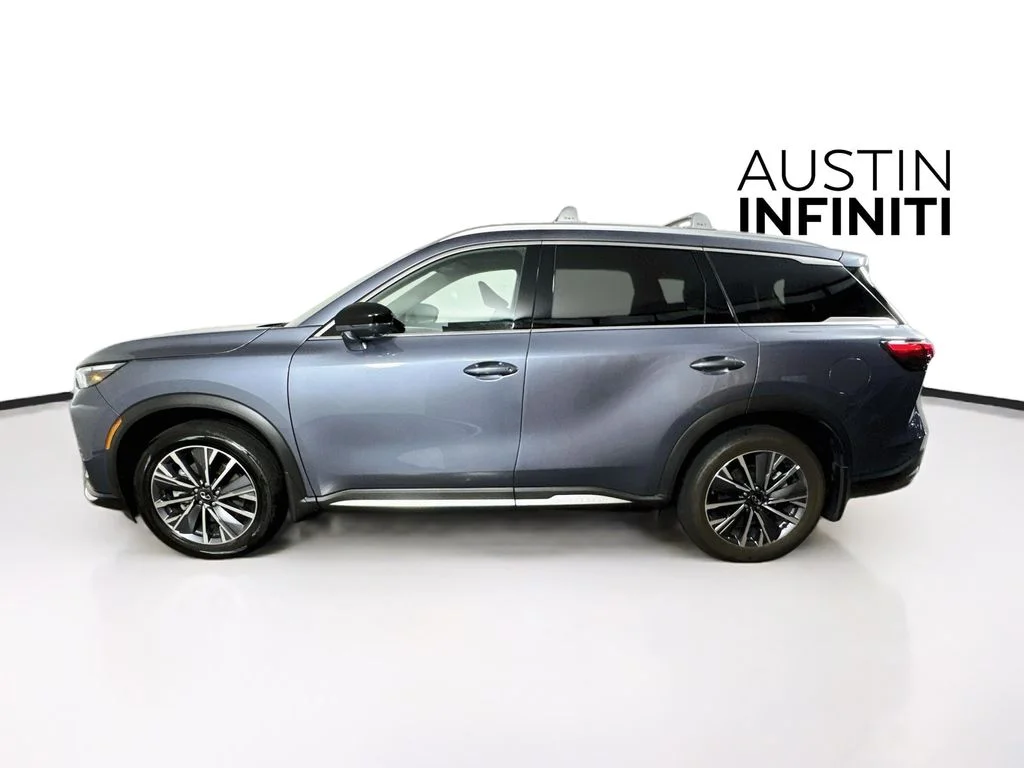 Certified Used 2026 Blue INFINITI LUXE image 6