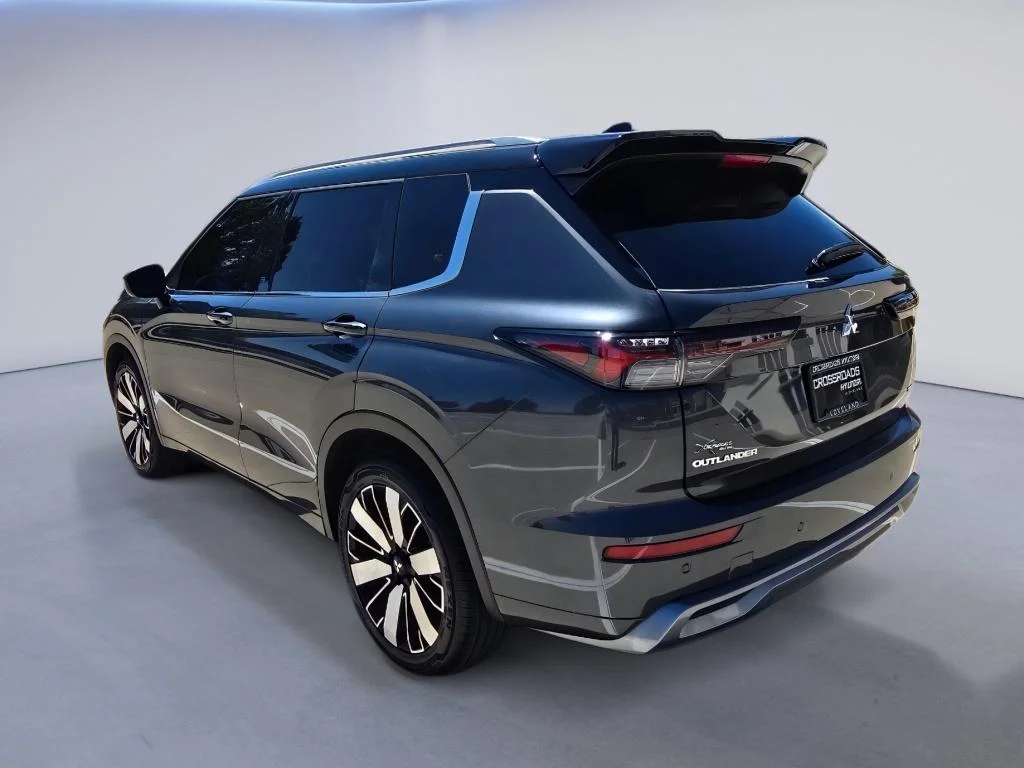 Used 2026 Gray Mitsubishi Black Edition image 3