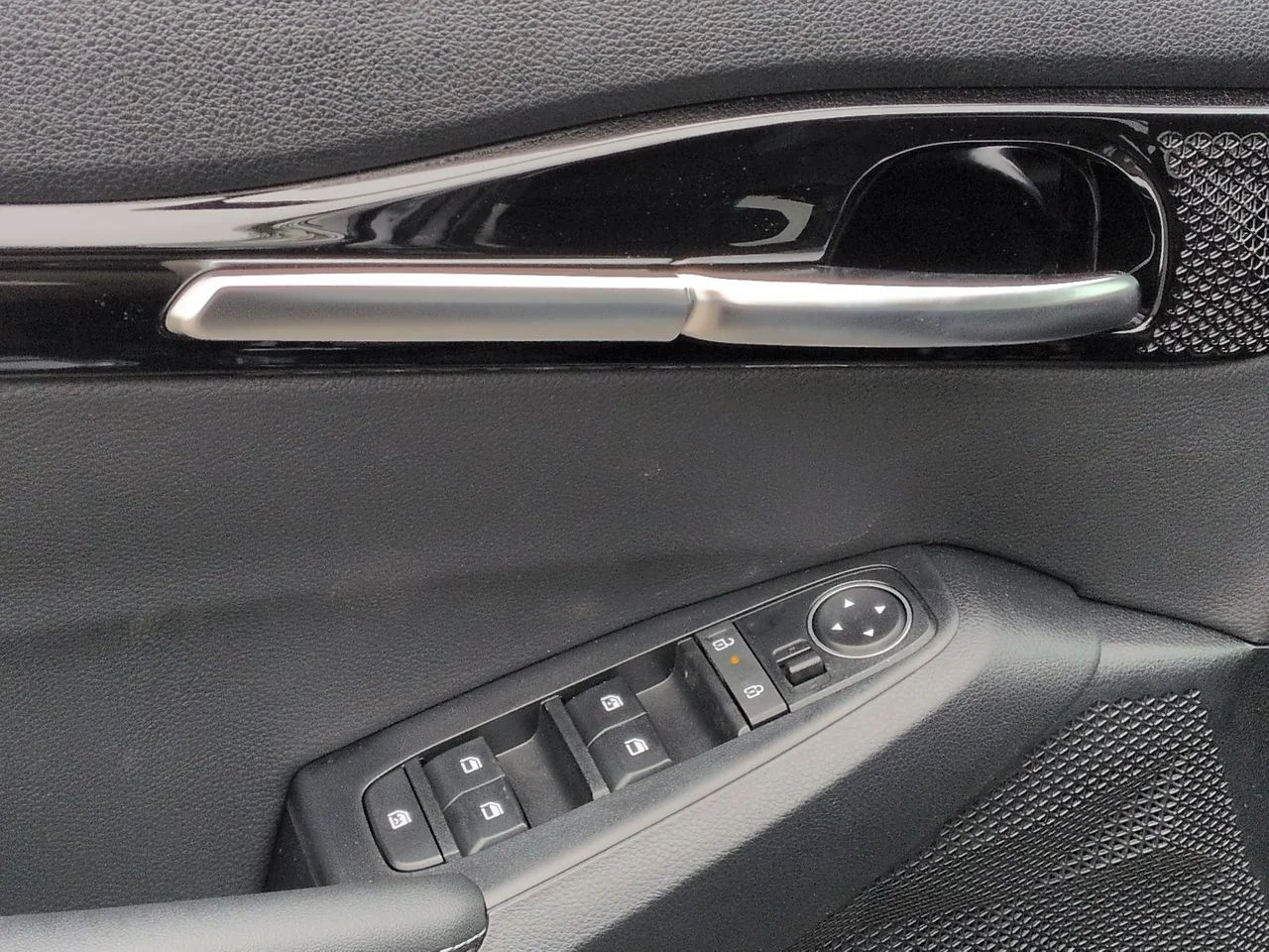 New 2026 Gravity Gray Kia EX image 24