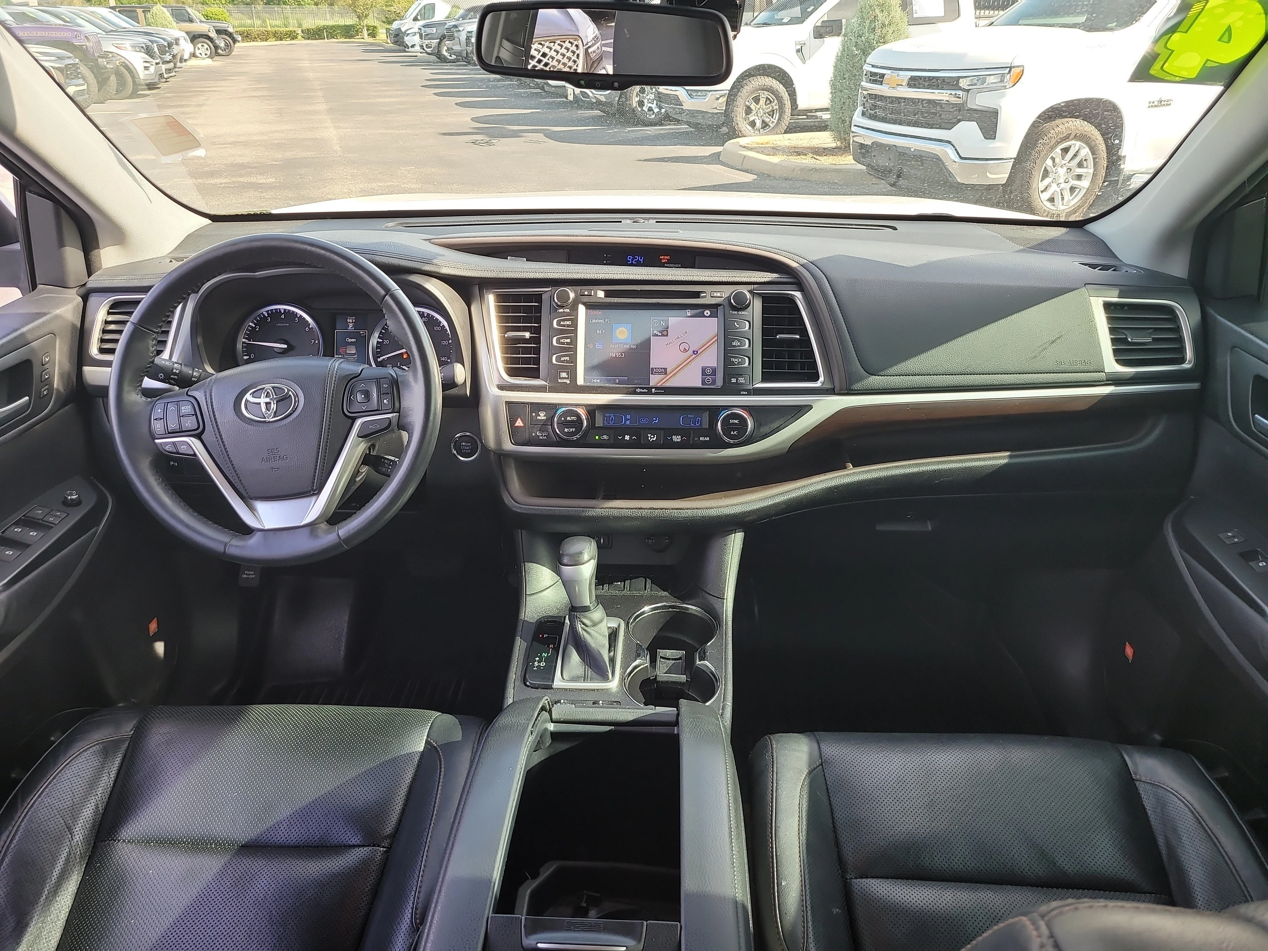Used 2014 Blizzard Pearl Toyota Limited image 15