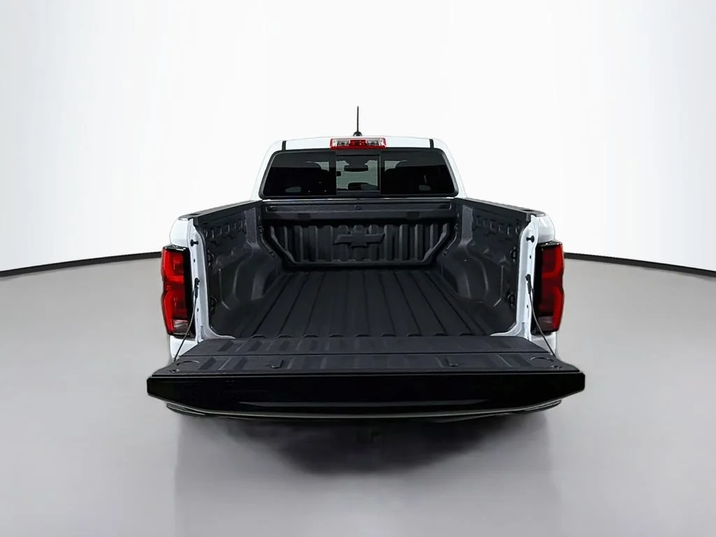 New 2026 Summit White Chevrolet Z71 image 21