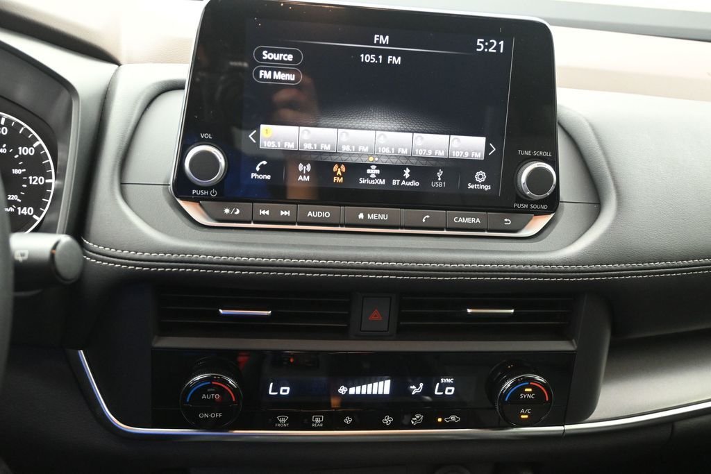 Used 2023 Gray Nissan SV image 16