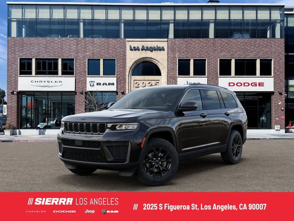 New 2026 Diamond Black Crystal Pearl-Coat Exterior Paint Jeep Altitude image 1