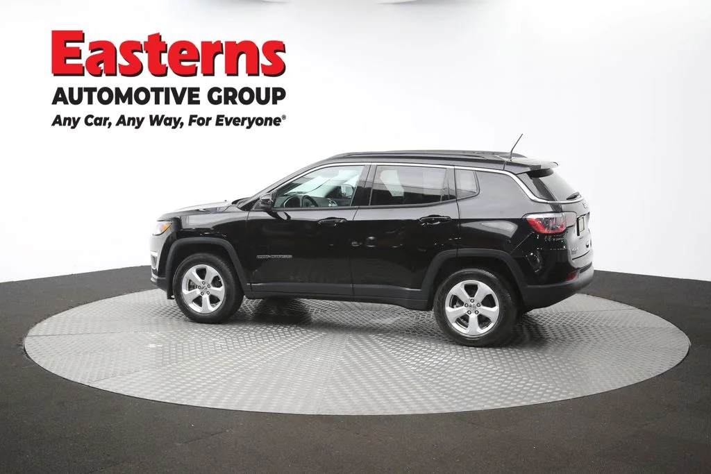 Used 2018 Black Jeep Latitude image 62