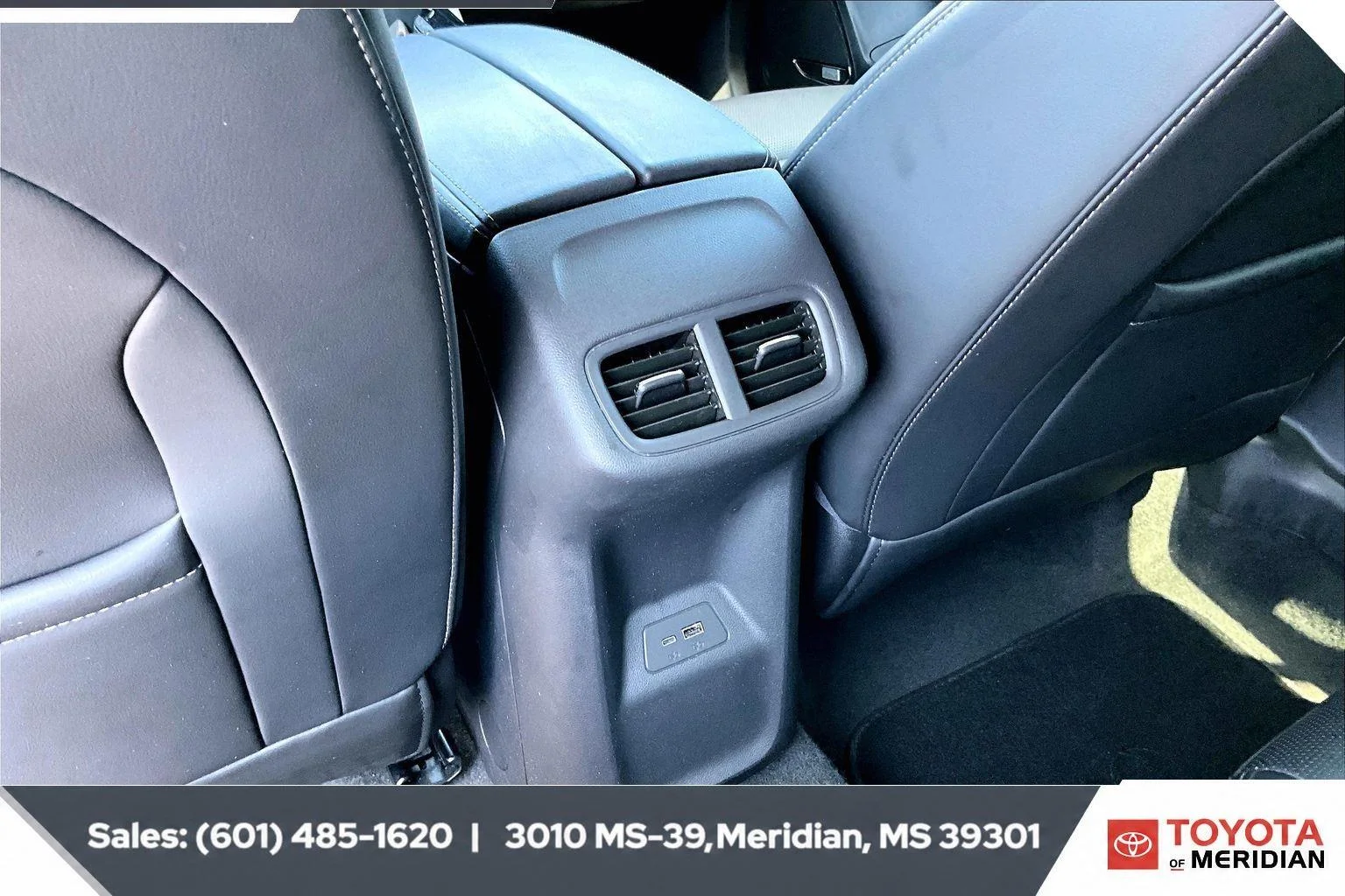 Used 2024 black Buick Preferred image 24