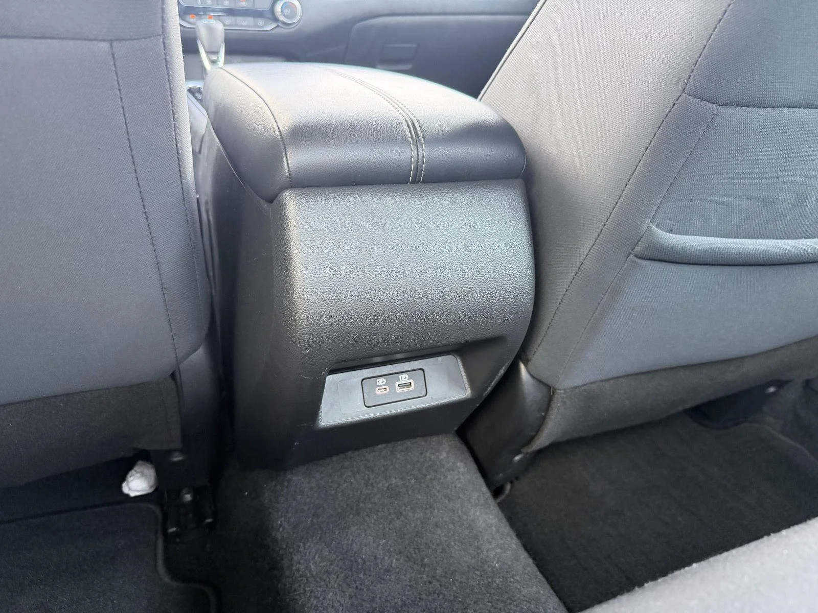 Used 2025 Glacier White Nissan SV image 9