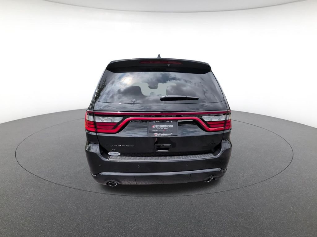 New 2026 Diamond Black Clear-Coat Exterior Paint Dodge GT image 8