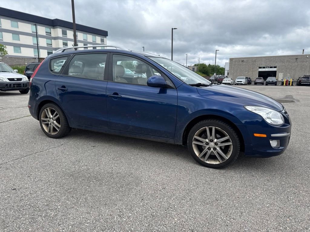 Used 2012  Hyundai SE image 12