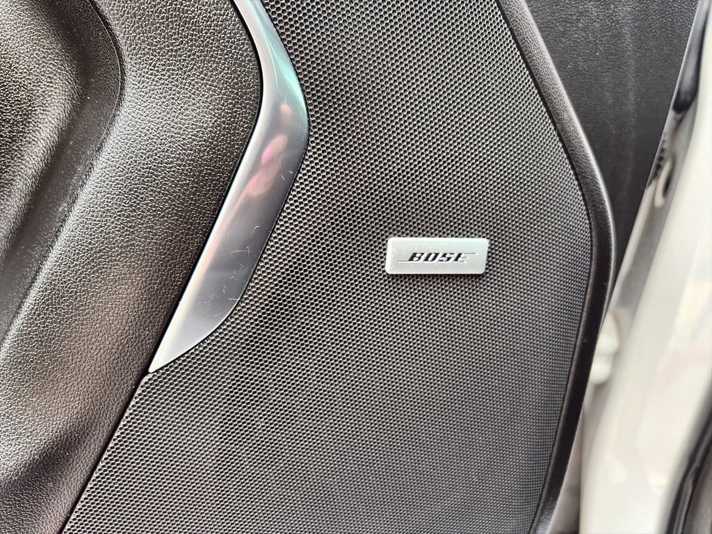 Used 2021 IRIDESCENT PEARL TRICOAT Chevrolet RST image 25