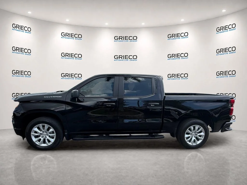 Used 2025 Black Chevrolet Custom image 4