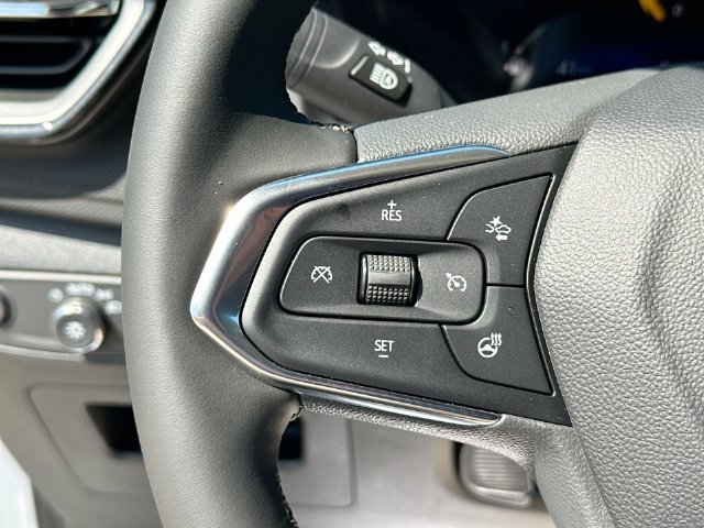 New 2026 Summit White Chevrolet LT image 42