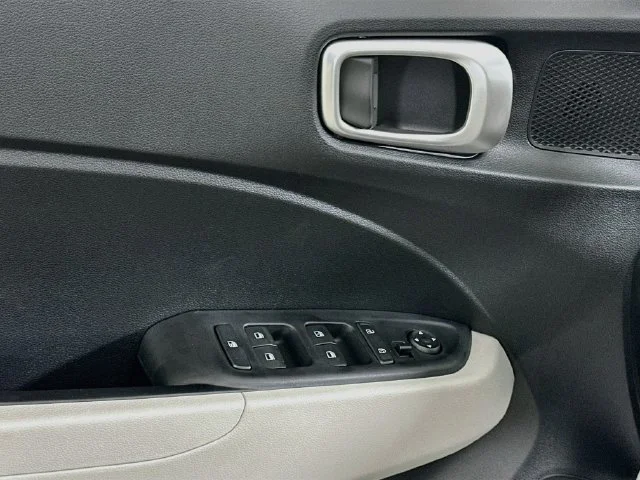 New 2026 Silver Hyundai SEL image 10