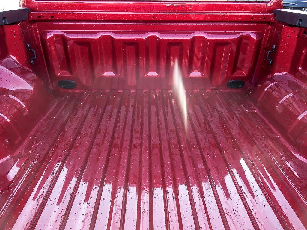 Used 2025 Ruby Red Metallic Tinted Clearcoat Ford XLT image 22