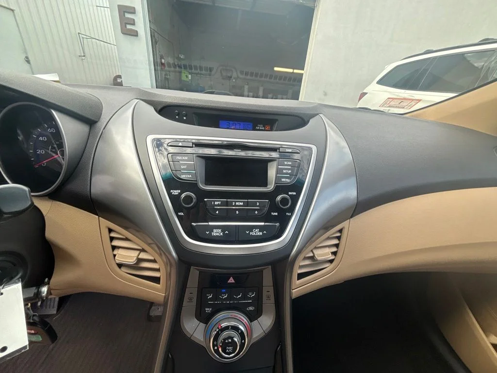 Used 2013 Black Hyundai GLS image 14