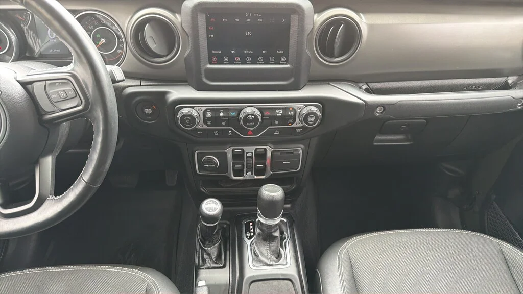 Used 2023 Sarge Green Jeep Sport image 9