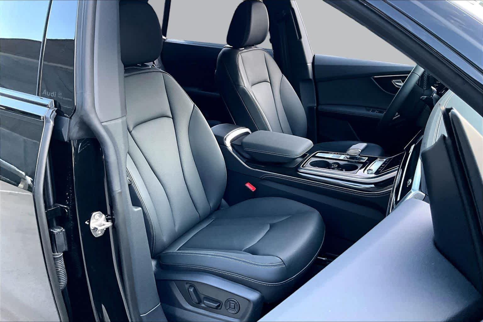 Used 2026 Mythos Black Metallic Audi Premium Plus image 9