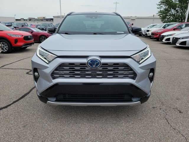 Certified Used 2019 Silver Sky Metallic Toyota XSE image 8
