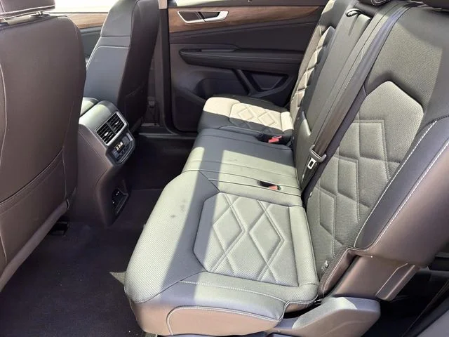 2026 Volkswagen Atlas SE w/Tech - Photo 11