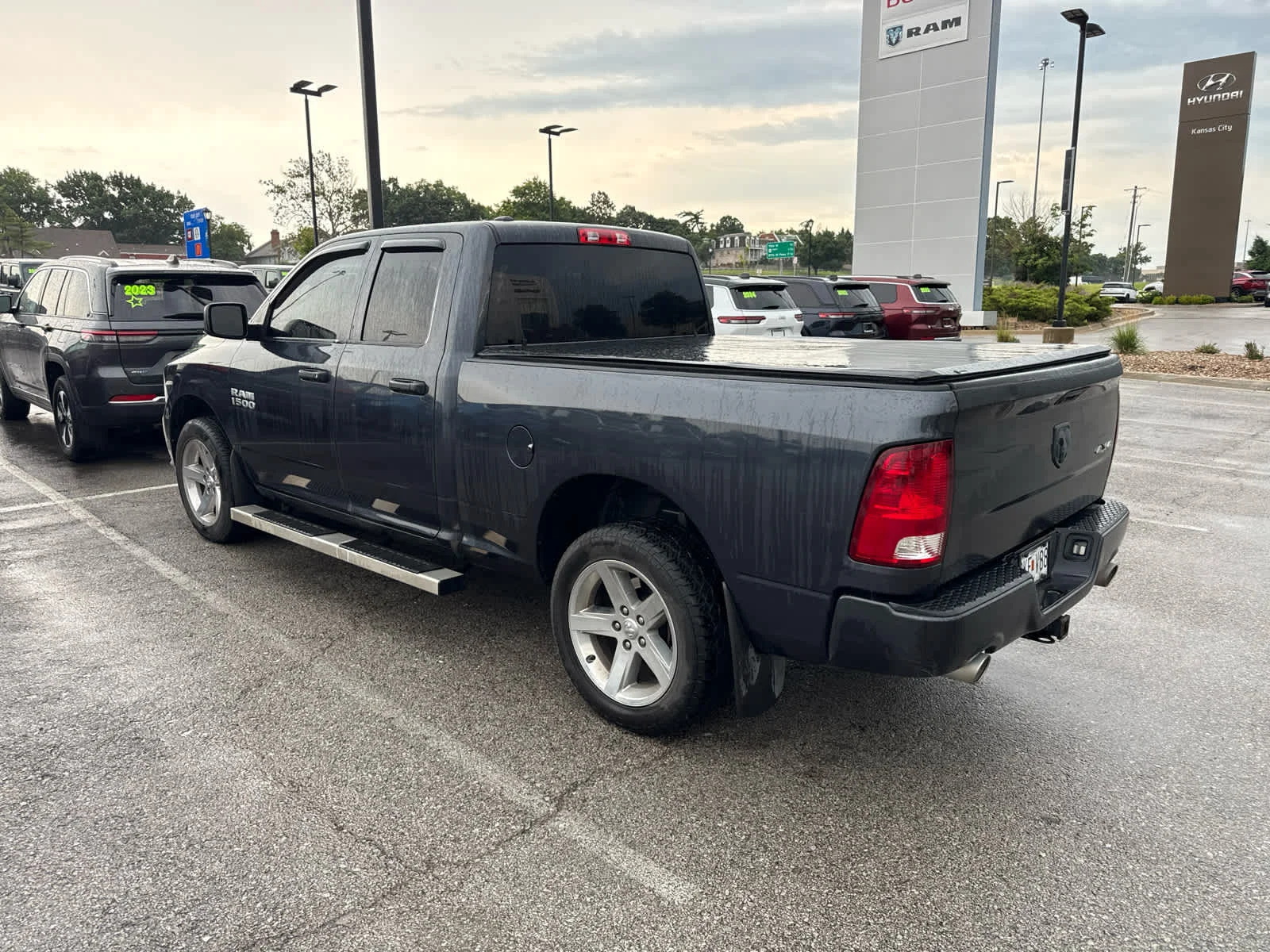 Used 2016 Maximum Steel Metallic Clearcoat Ram Express image 6