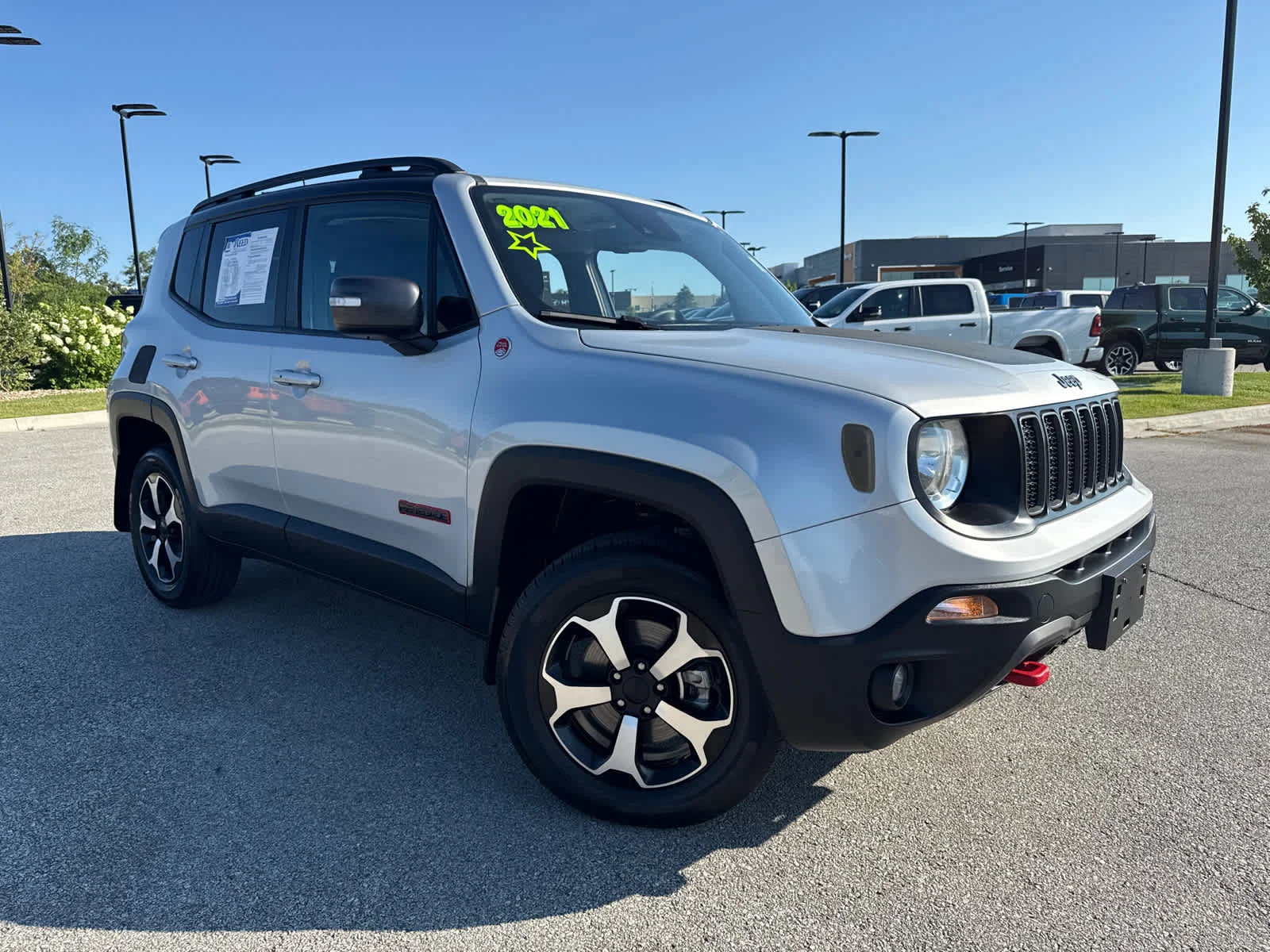 Used 2021 Jeep Renegade Trailhawk with VIN ZACNJDC10MPN33400 for sale in Kansas City